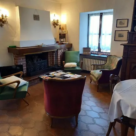 Nelle Vigne Сasa de vacaciones Novello